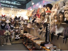 外貿(mào)出口日本兔毛狐貍毛圍巾披肩耳捂箱包